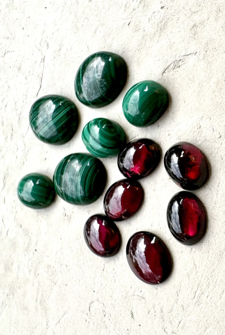 CLOSEOUT LOT 12 Cabochons Garnet and Malachite - Mixed Lots