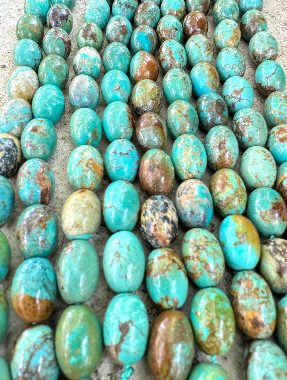 Hubei Turquoise (China) 10x14mm Oval Shaped Beads (8 inch