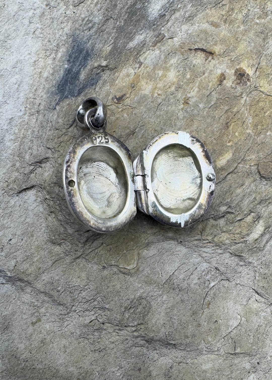 Oxidized Sterling Silver Onyx Locket 11x21mm - Jewelry