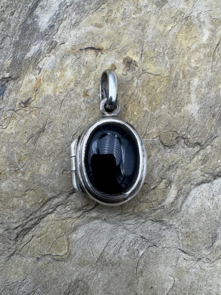 Oxidized Sterling Silver Onyx Locket 11x21mm - Jewelry