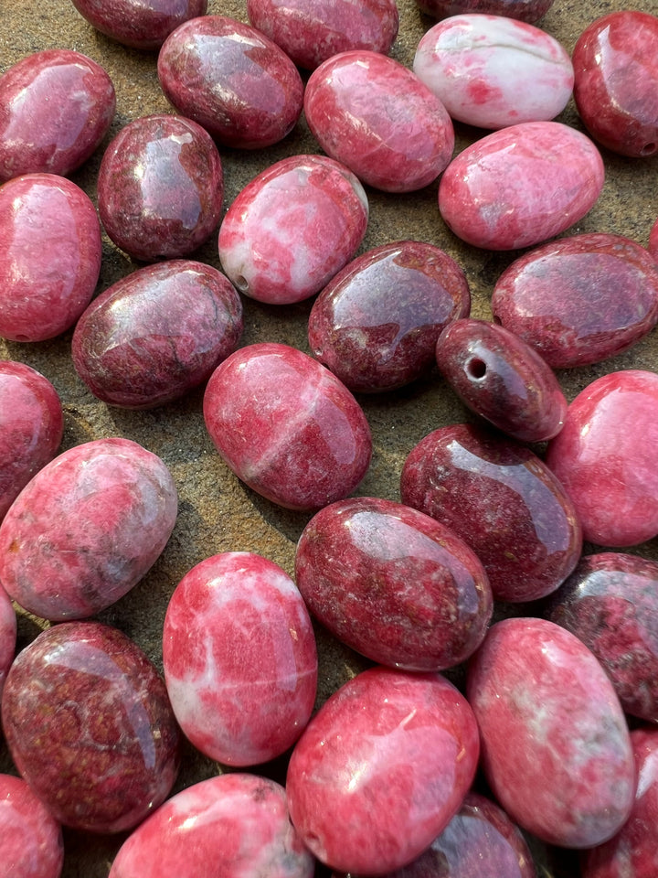 RARE Natural Thulite (Norway) 12x17mm Oval Beads (Package